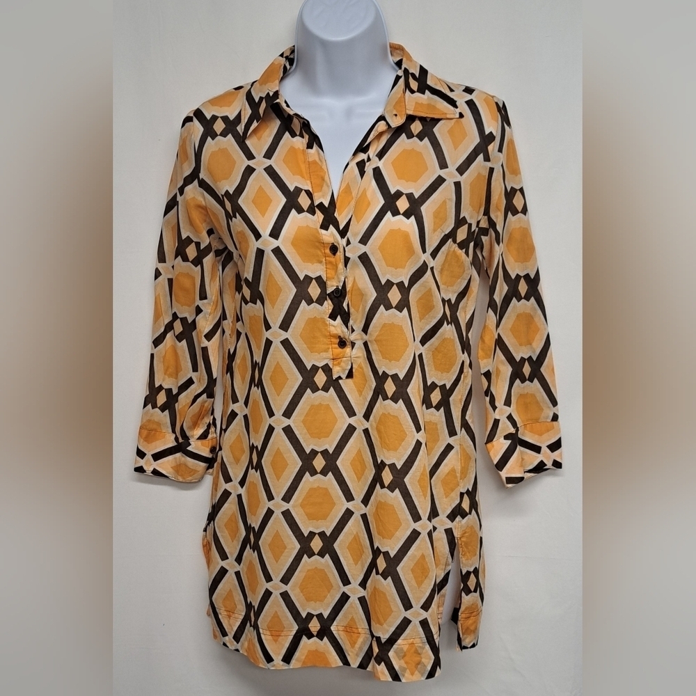 New York & Company Top XS Adjustable Sleeve Partial Front Button Down Semi Sheer